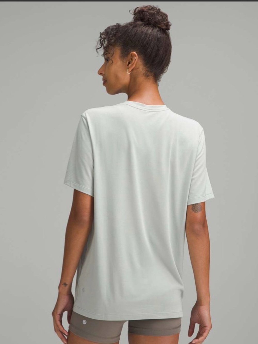 Lululemon! Jersey Train Short Sleeve T-Shirt - Jade Gray - Picture 2 of 6